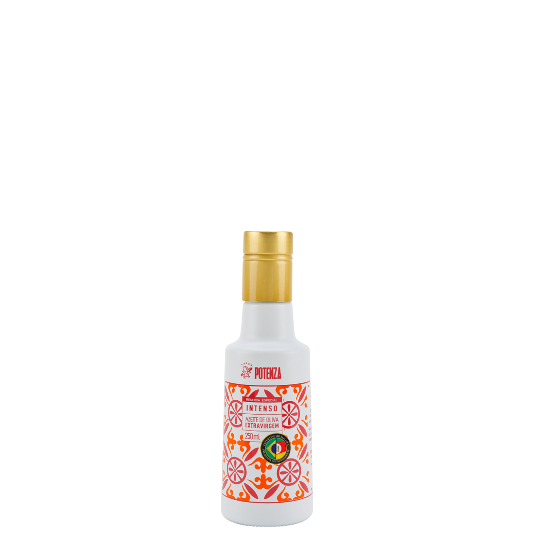 Garrafa branca de 250ml com tampa dourada e rótulo estampado com mosaicos em tons de vermelho e laranja do Azeite Potenza Reserva Especial Intenso.